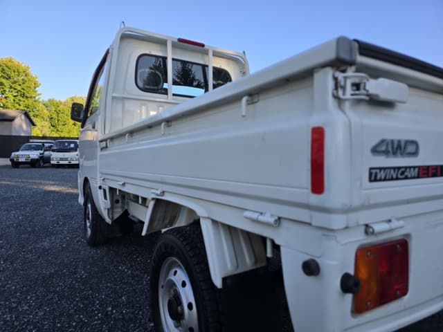 2001 Daihatsu Hijet JDM car for sale — photo 11 of 25
