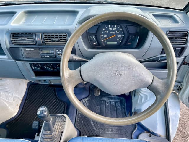 1999 Mitsubishi Minicab JDM car for sale — photo 17 of 25