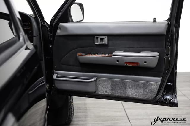 1994 Toyota Hilux Surf JDM car for sale — photo 19 of 25