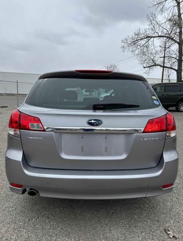 2010 Subaru Legacy JDM car for sale — photo 6 of 11