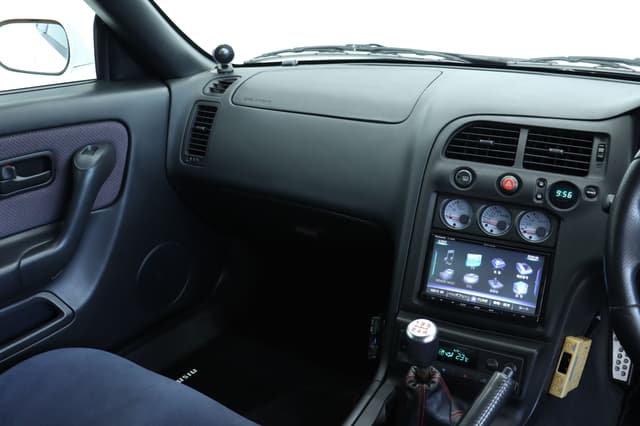 1997 Nissan Skyline JDM car for sale — photo 16 of 25