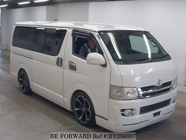 2010 Toyota HiAce JDM car for sale — photo 4 of 5