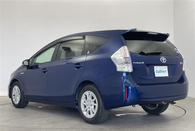 2011 Toyota Prius JDM car for sale — photo 2 of 25