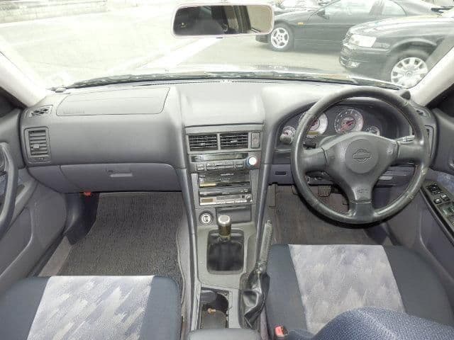 1998 Nissan Skyline JDM car for sale — photo 8 of 9