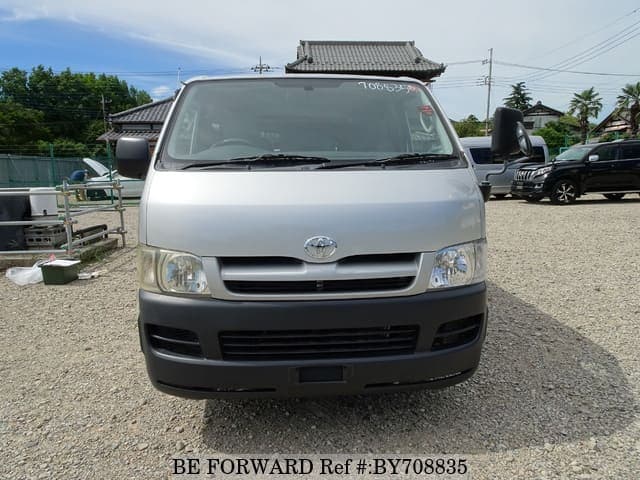 2006 Toyota HiAce JDM car for sale — photo 8 of 25