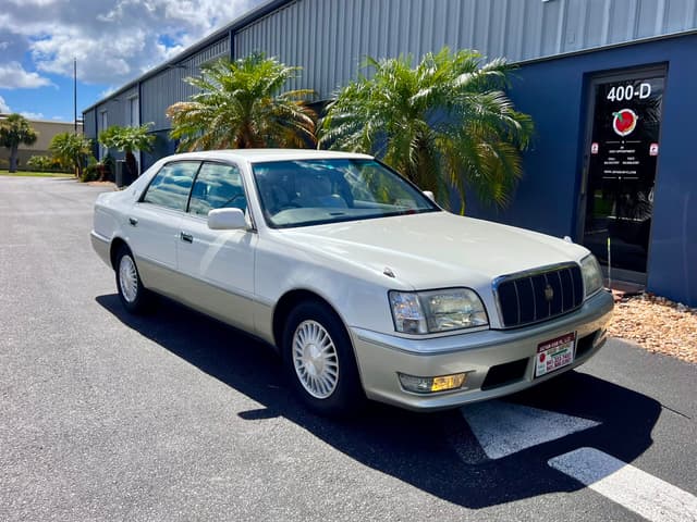 1996 Toyota Crown JDM car for sale — photo 20 of 21