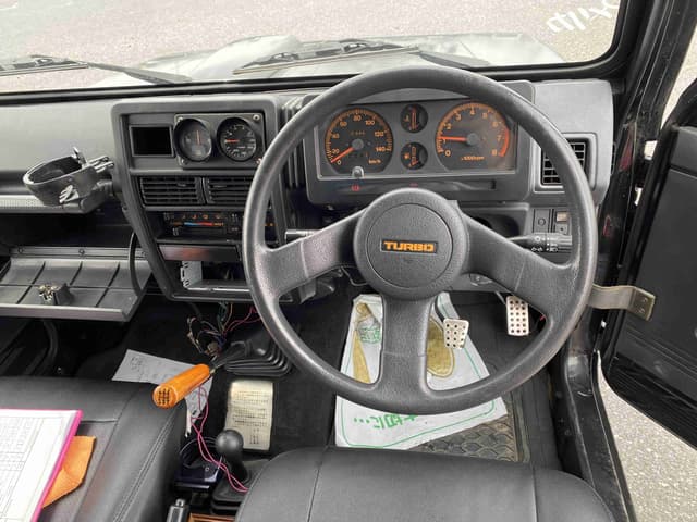 1992 Suzuki Jimny JDM car for sale — photo 3 of 6