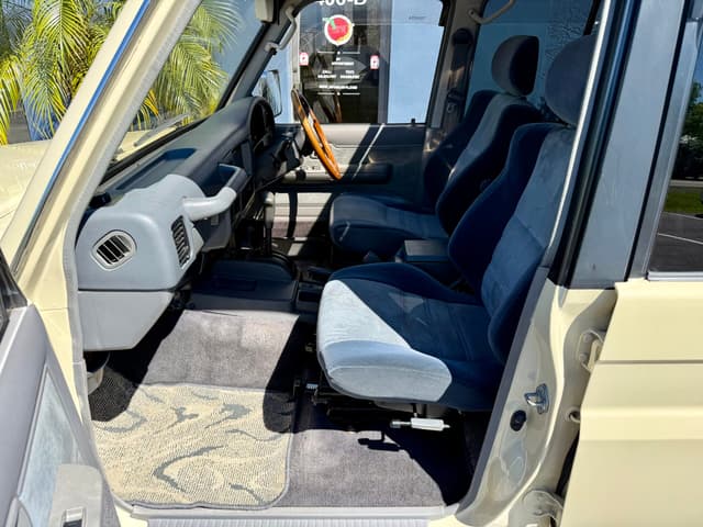 1995 Toyota Land Cruiser Prado JDM car for sale — photo 25 of 25
