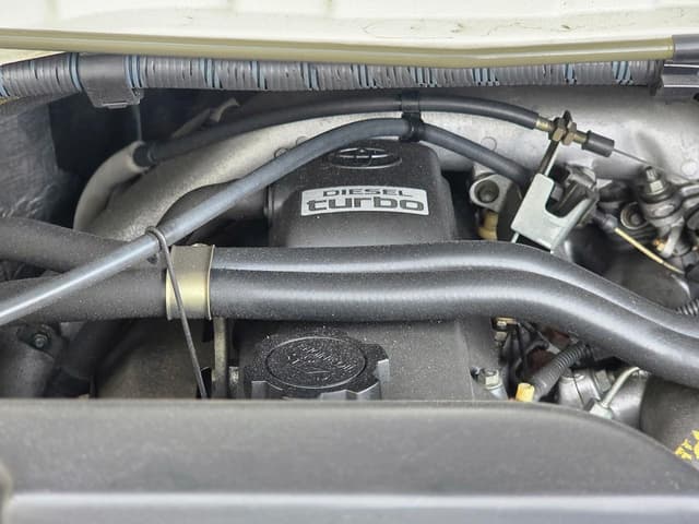 1996 Toyota Granvia JDM car for sale — photo 3 of 25