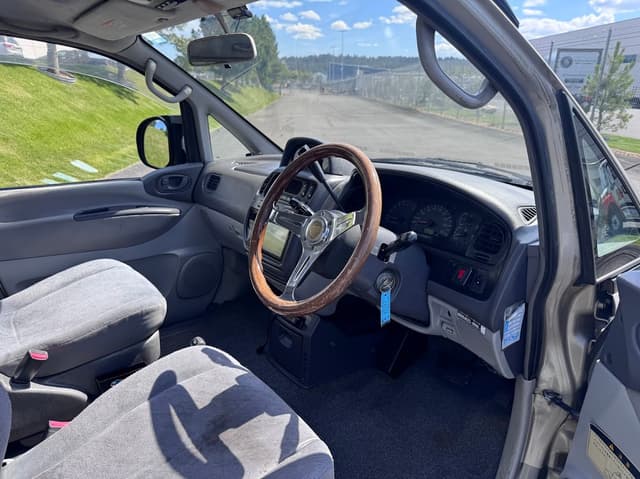 1997 Mitsubishi Delica JDM car for sale — photo 9 of 23