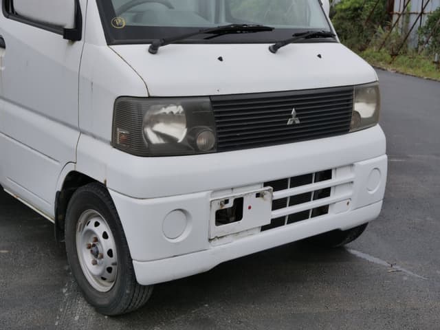 2002 Mitsubishi Minicab JDM car for sale — photo 11 of 25