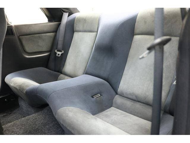 1989 Nissan Skyline JDM car for sale — photo 7 of 18