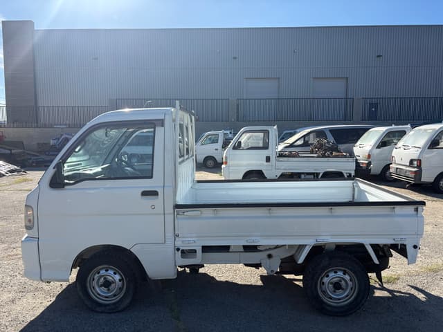 2000 Daihatsu Hijet JDM car for sale — photo 4 of 25