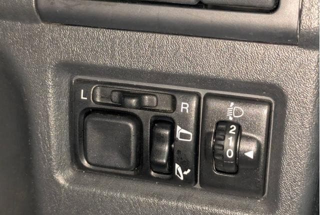 2011 Suzuki Jimny JDM car for sale — photo 15 of 25