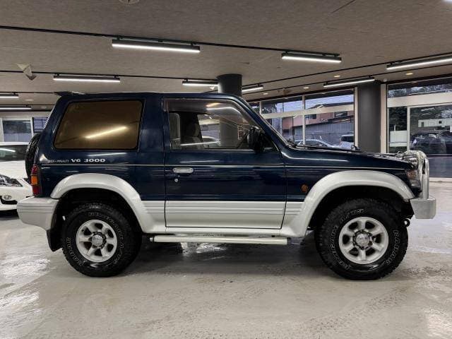 1994 Mitsubishi Pajero JDM car for sale — photo 4 of 20
