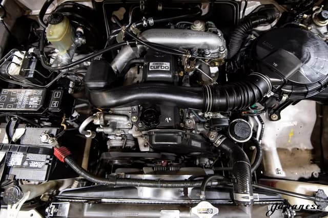 1997 Toyota Hilux Surf JDM car for sale — photo 22 of 25
