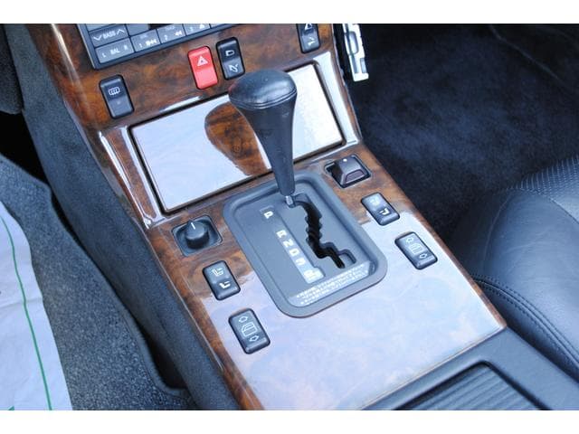 1991 Mercedes-Benz SL-Class JDM car for sale — photo 13 of 25