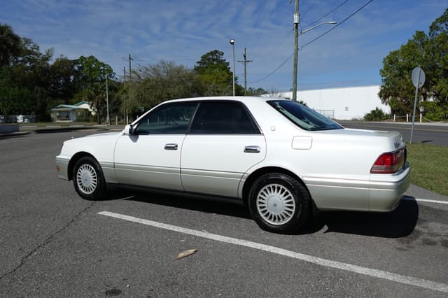 1998 Toyota Crown JDM car for sale — photo 21 of 21