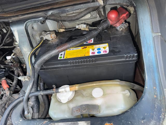 1993 Mitsubishi Delica JDM car for sale — photo 9 of 12