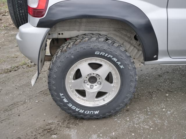 2001 Mitsubishi Pajero JDM car for sale — photo 22 of 25