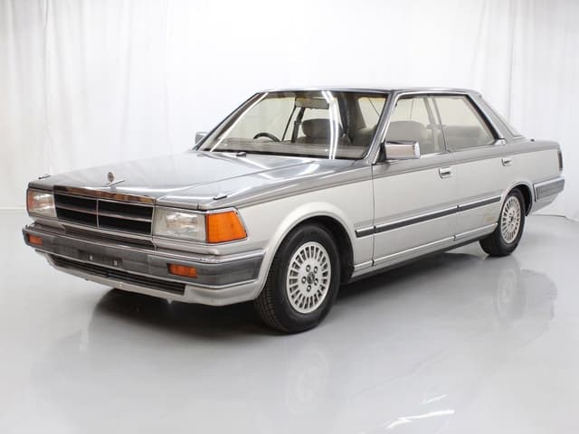 1983 Nissan Gloria JDM car for sale — photo 2 of 25