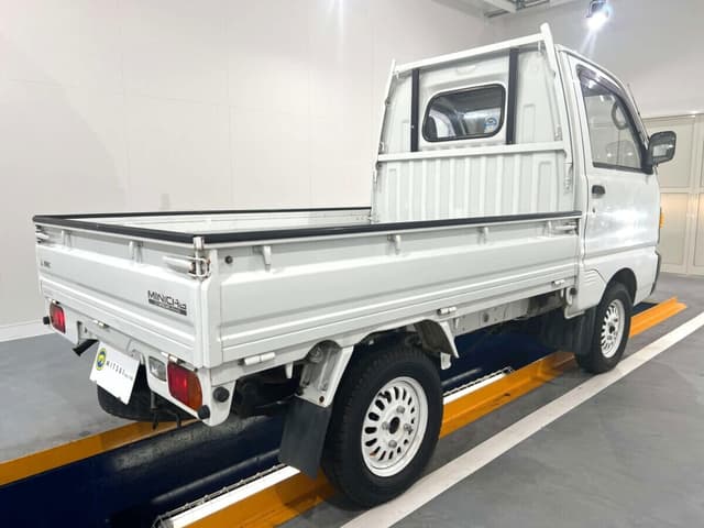1992 Mitsubishi Minicab JDM car for sale — photo 4 of 24
