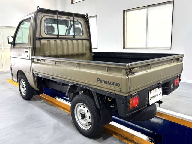 1999 Daihatsu Hijet JDM car for sale — photo 3 of 3