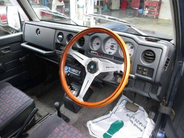 1996 Suzuki Jimny JDM car for sale — photo 5 of 12