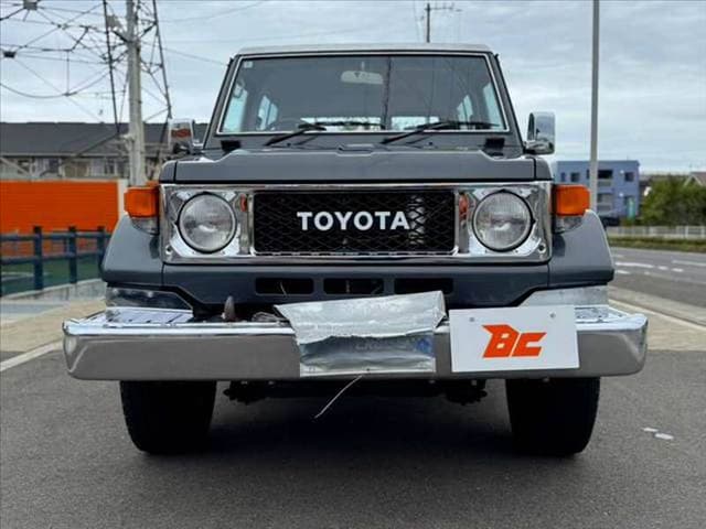 1989 Toyota Land Cruiser JDM car for sale — photo 9 of 13