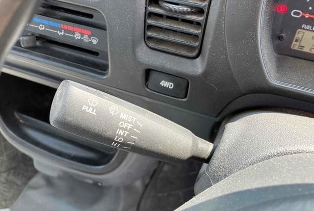 2010 Daihatsu Hijet JDM car for sale — photo 17 of 24