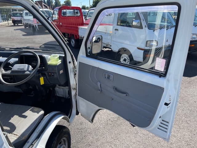 1993 Daihatsu Hijet JDM car for sale — photo 15 of 25