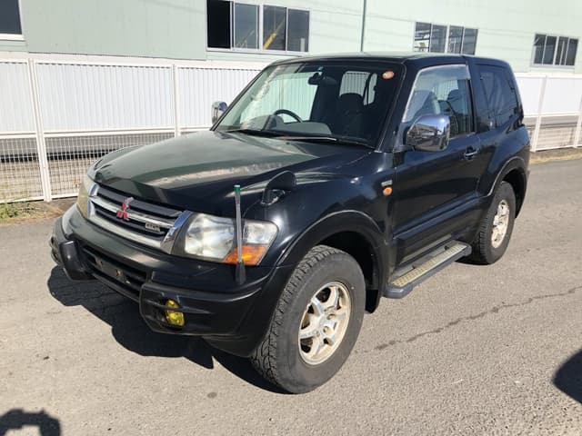 1999 Mitsubishi Pajero JDM car for sale — photo 2 of 5