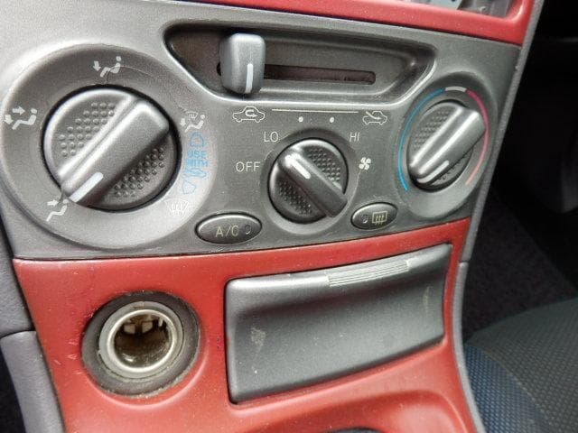 2001 Toyota Celica JDM car for sale — photo 16 of 23