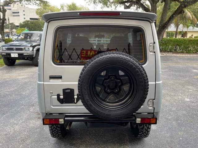 1997 Suzuki Jimny JDM car for sale — photo 6 of 17