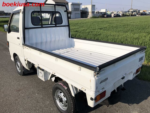 1995 Daihatsu Hijet JDM car for sale — photo 3 of 22