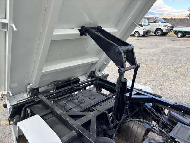 1997 Daihatsu Hijet JDM car for sale — photo 8 of 25
