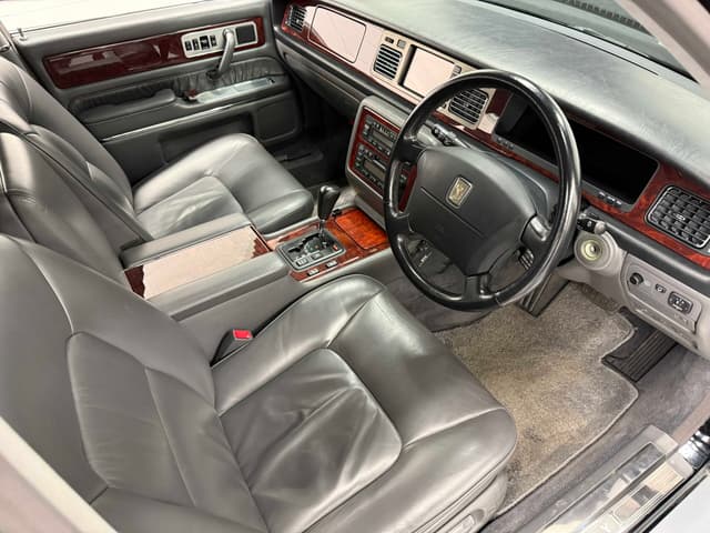 2000 Toyota Century JDM car for sale — photo 13 of 14