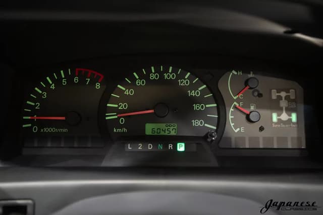 1997 Mitsubishi Delica JDM car for sale — photo 13 of 25