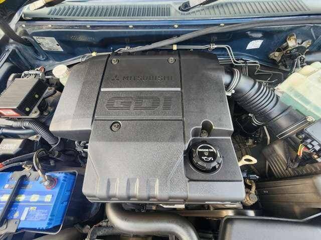 2001 Mitsubishi Pajero JDM car for sale — photo 12 of 20
