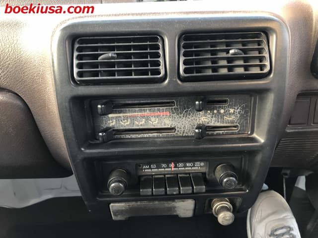 1992 Daihatsu Hijet JDM car for sale — photo 17 of 22