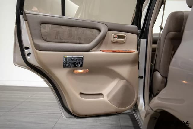 1998 Toyota Land Cruiser JDM car for sale — photo 20 of 25