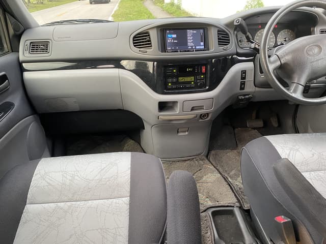 1999 Toyota HiAce JDM car for sale — photo 12 of 19