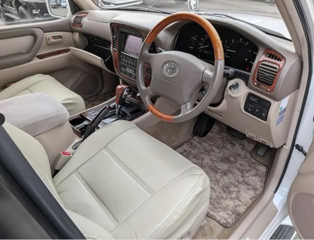 2001 Toyota Land Cruiser JDM car for sale — photo 17 of 18