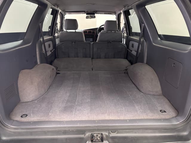 1996 Toyota Hilux Surf JDM car for sale — photo 16 of 25