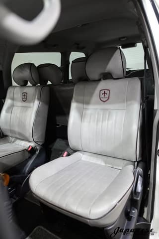 1998 Mitsubishi Delica JDM car for sale — photo 15 of 25