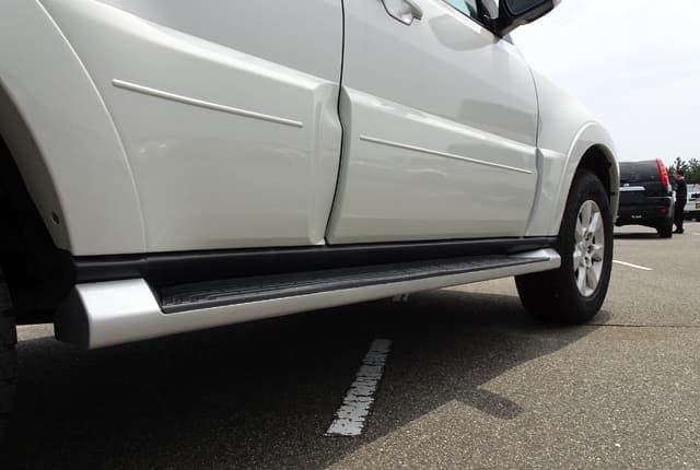 2011 Mitsubishi Pajero JDM car for sale — photo 21 of 25
