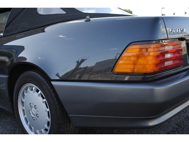 1991 Mercedes-Benz SL-Class JDM car for sale — photo 2 of 25