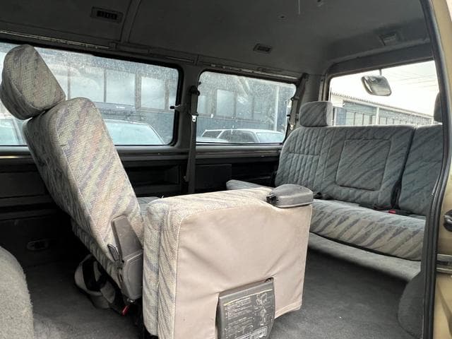 1996 Mitsubishi Delica JDM car for sale — photo 15 of 25