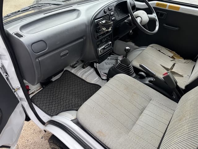 1996 Daihatsu Hijet JDM car for sale — photo 11 of 19