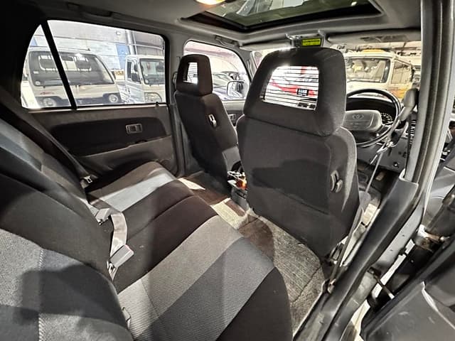 1996 Toyota Hilux Surf JDM car for sale — photo 16 of 25